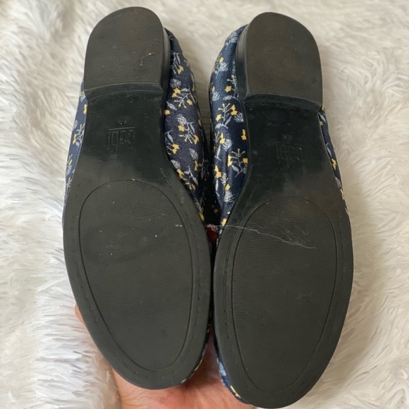 Cabi velvet floral loafers carnavy size 9 - Picture 9 of 13